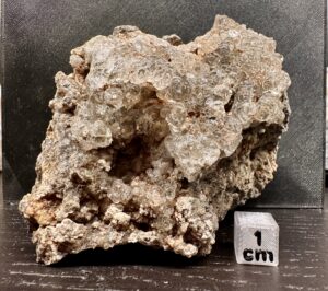Opal var. Hyalite and Carbonat-fluorapatite (Staffelite)