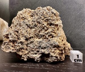 Opal var. Hyalite and Carbonat-fluorapatite (Staffelite)